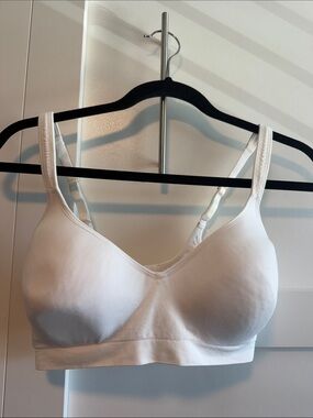 Midnight by Carole Hochman White Seamless Wireless Bra